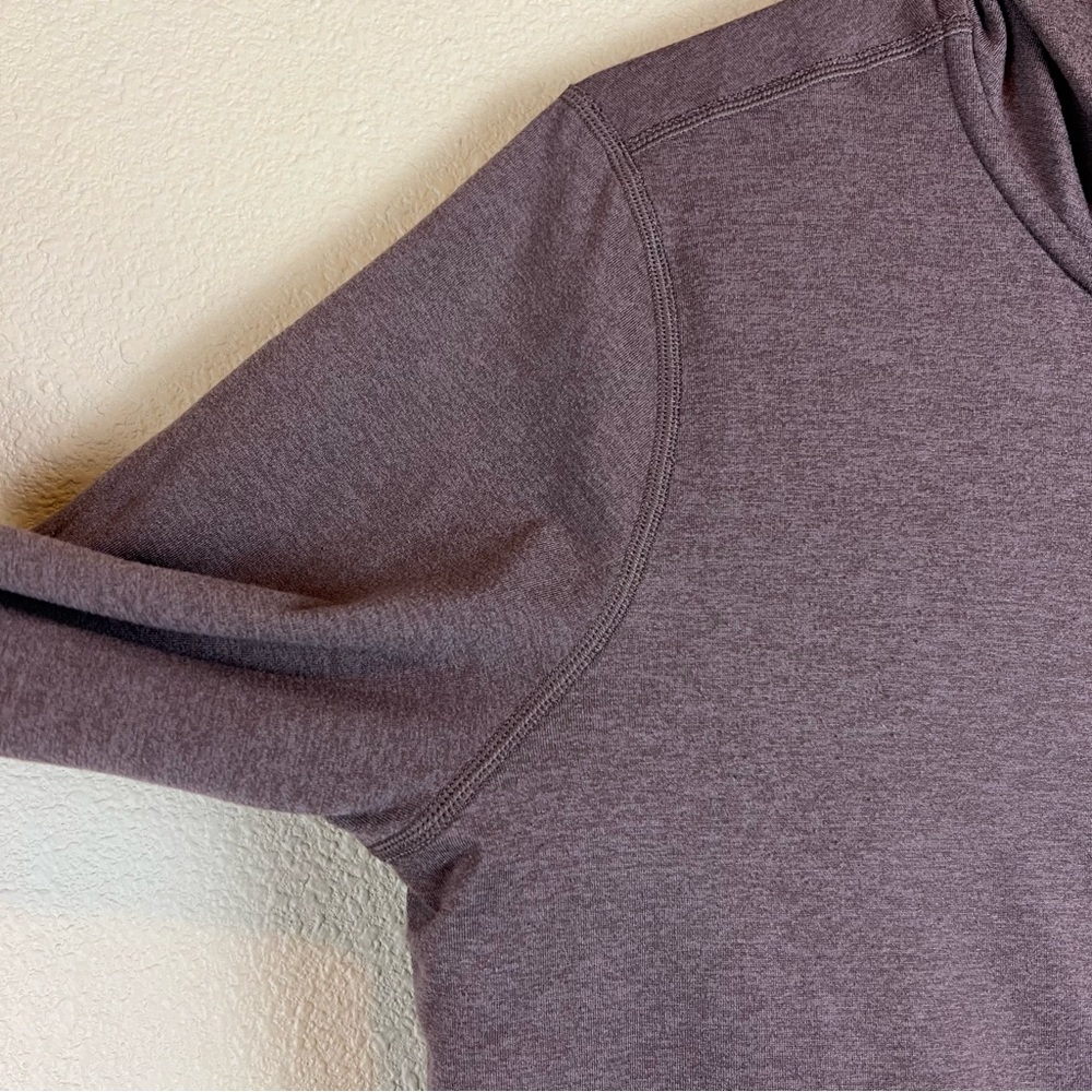 Vuori Halo Performance Hoodie - Picture 9 of 12